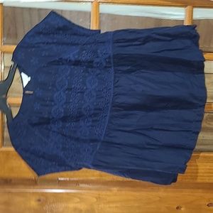 Crown & Ivy top